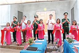 Những ngôi nhà thắm tình quân dân